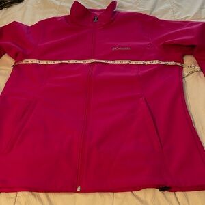 Columbia xl womens pink long sleeve light jacket . Never worn. No tags